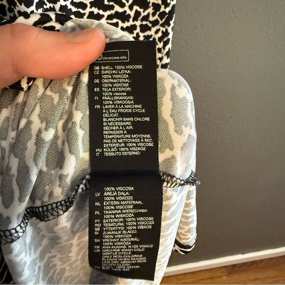 & Other Stories Printed Button Down Midi Dress Size 0 - Picture 10 of 11